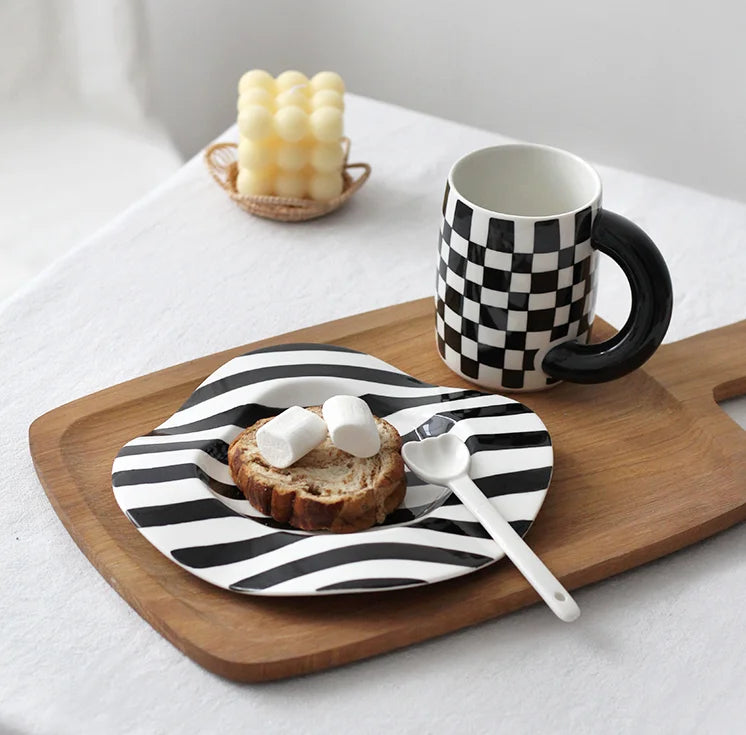 Nordic Ceramic Plate Dot Stripe Irregular Wave Shape Ceramic Dessert Plate Pasta Plate Dinner Plates Ceramic Dish Plates
