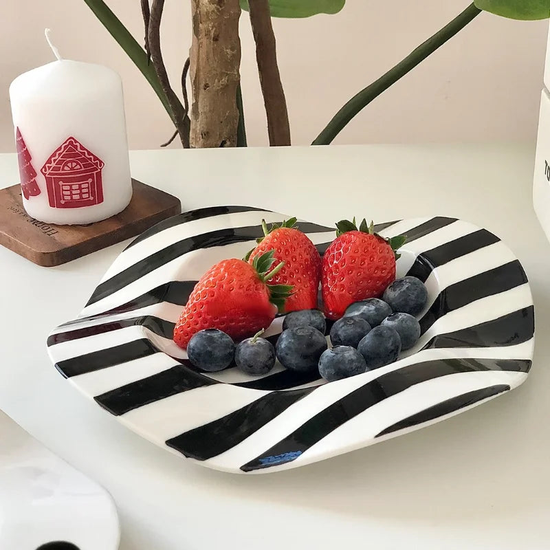 Nordic Ceramic Plate Dot Stripe Irregular Wave Shape Ceramic Dessert Plate Pasta Plate Dinner Plates Ceramic Dish Plates